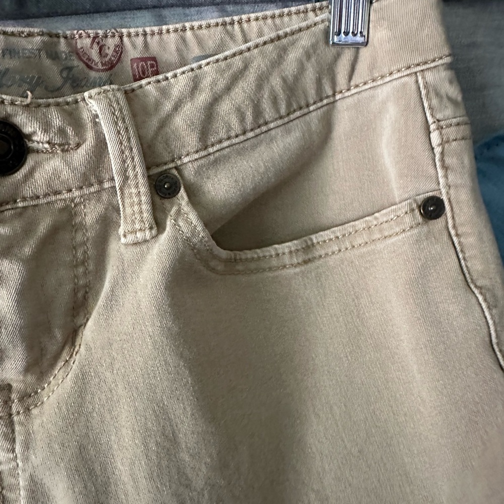 Faded Glory Women’s 10 Petite Ultimate Bootcut Tan Jeans - Picture 7 of 16